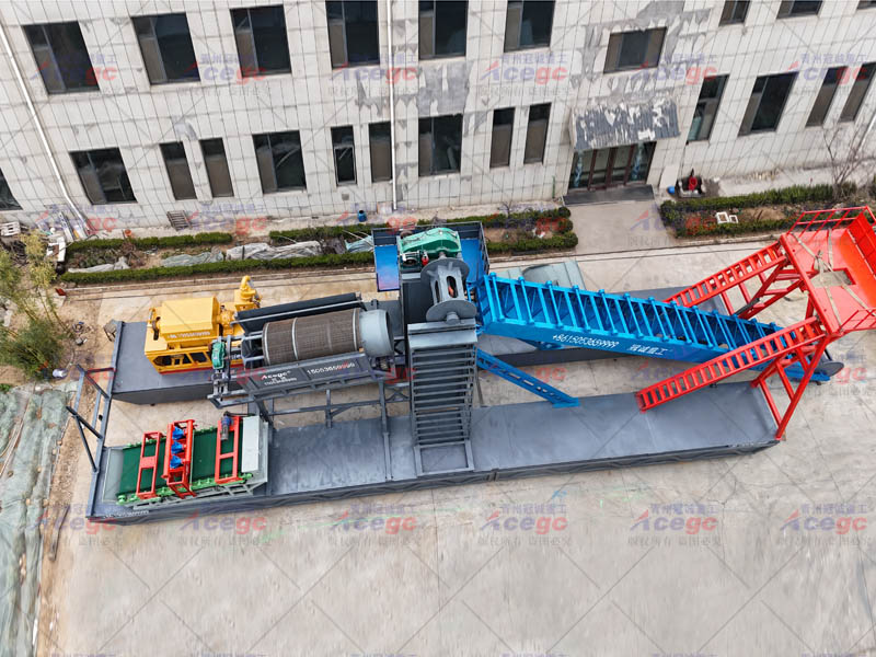 Bucket dredger capactiy100-150m3/h dredging depth3-5m